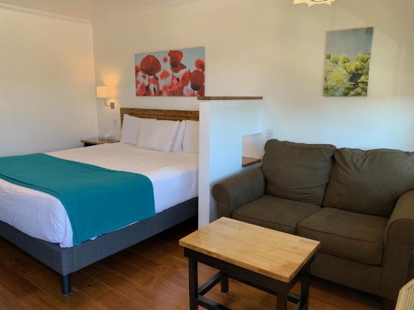 Sandyland Reef Inn image 18