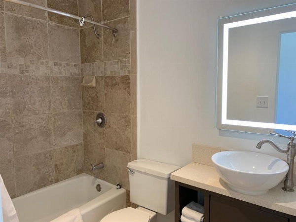 Sandyland Reef Inn image 9